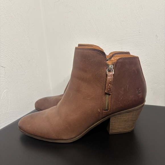 Frye Shoes - Frye Judith Double Zip Ankle Leather Booties Women's Size 9M Wheat Brown Wetsern